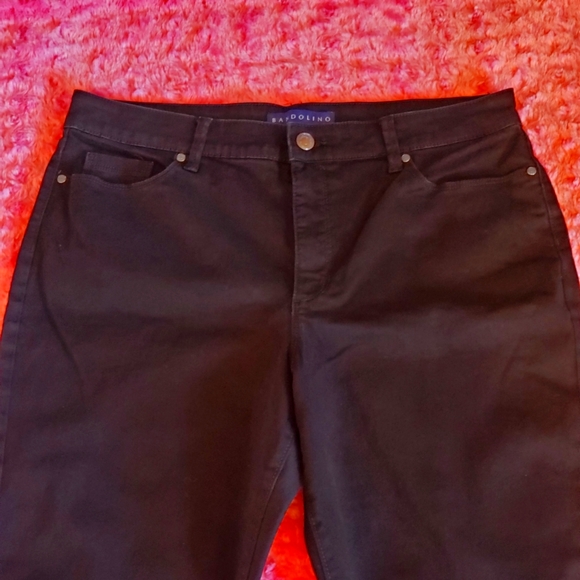 Bandolino Women's  Amy Straight Leg Black  Jeans - Picture 2 of 9